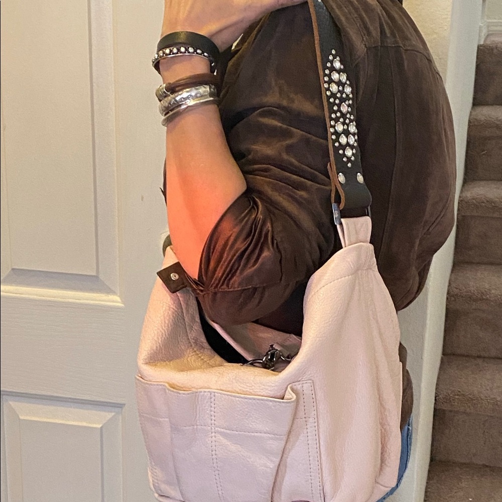Tylie Malibu handbag.